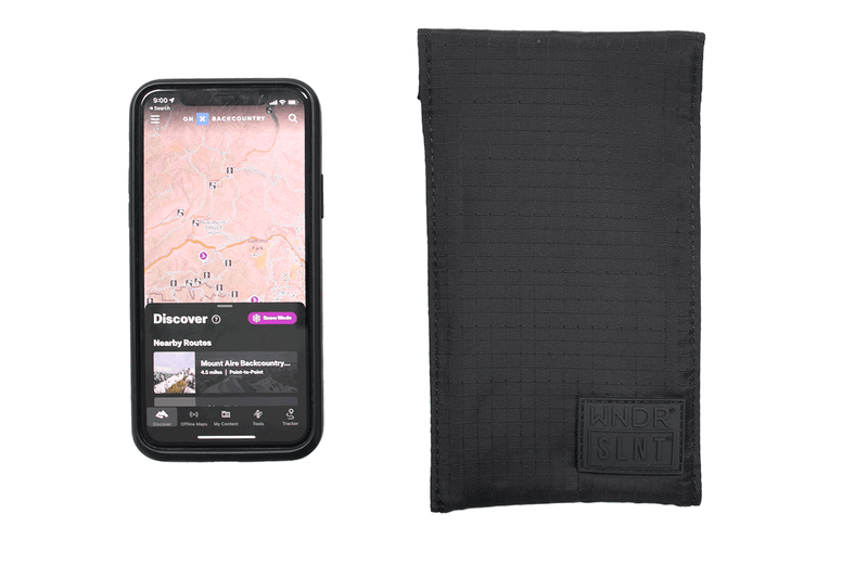 La funda para teléfono SLNT x WNDR Faraday